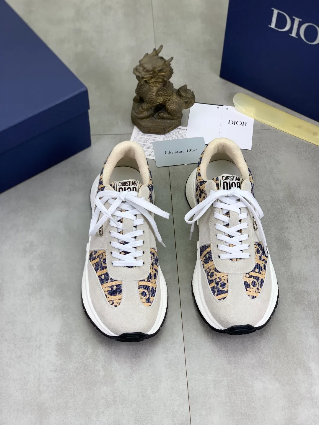 Men's Men's Shoes💰P440💰[New Style]🆘[Dior] 2025 Dior Original Lace-up Low-top Men's Shoes Classic casual shoes 🔥This model is the official classic model, with high quality and made by famous original designers. It is made of high-quality cowhide with original materials➕comfortable and breathable mesh lining➕pigskin insole. The perfect last shape and generous and fashionable design have attracted many consumers and are suitable for drivers to drive🚗. What you want is the best quality in the market. Color: seven colors. Code number: 38--44 (45 46 customized)